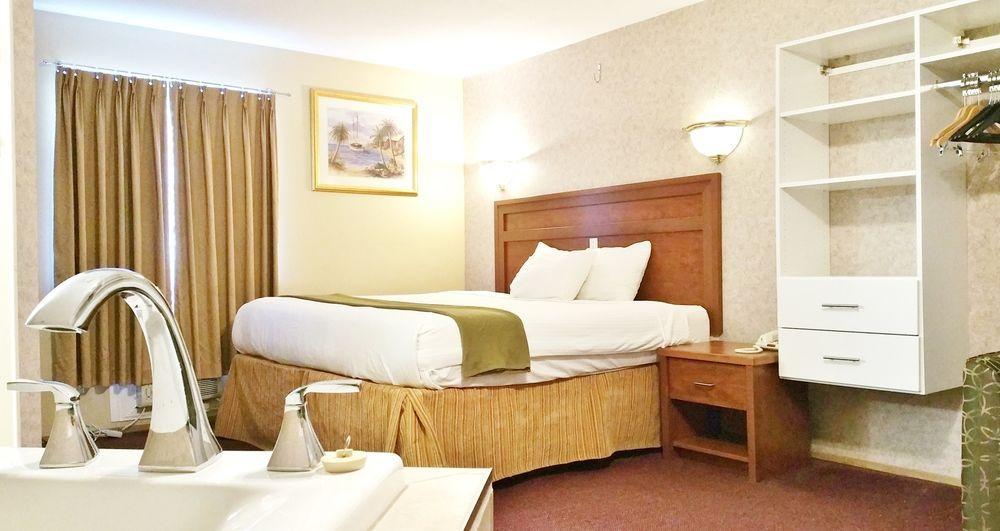 Alpine Motel Kamloops Dış mekan fotoğraf