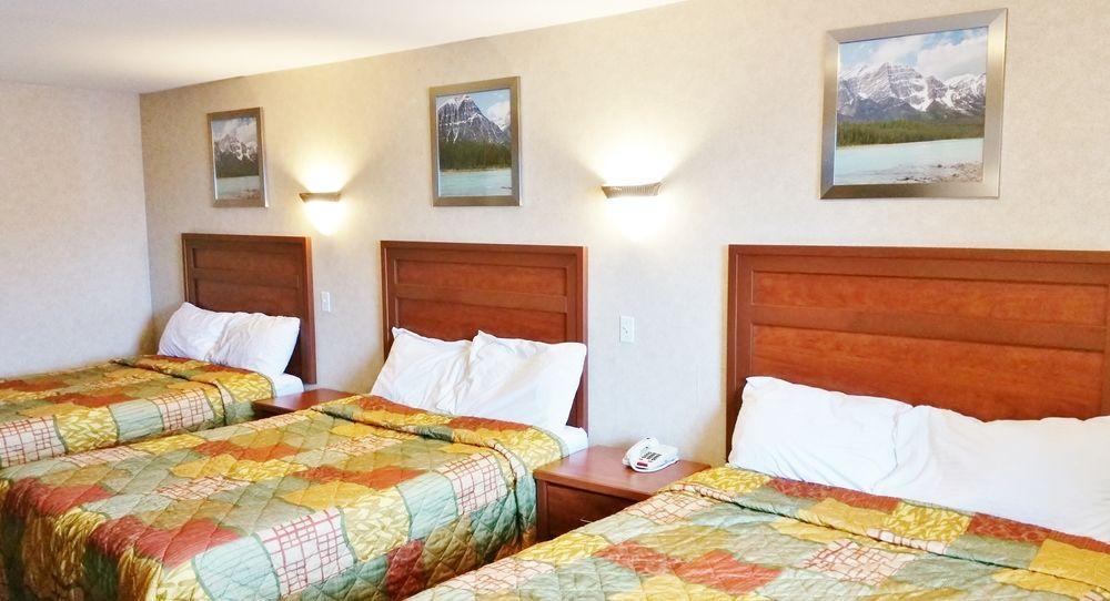 Alpine Motel Kamloops Dış mekan fotoğraf
