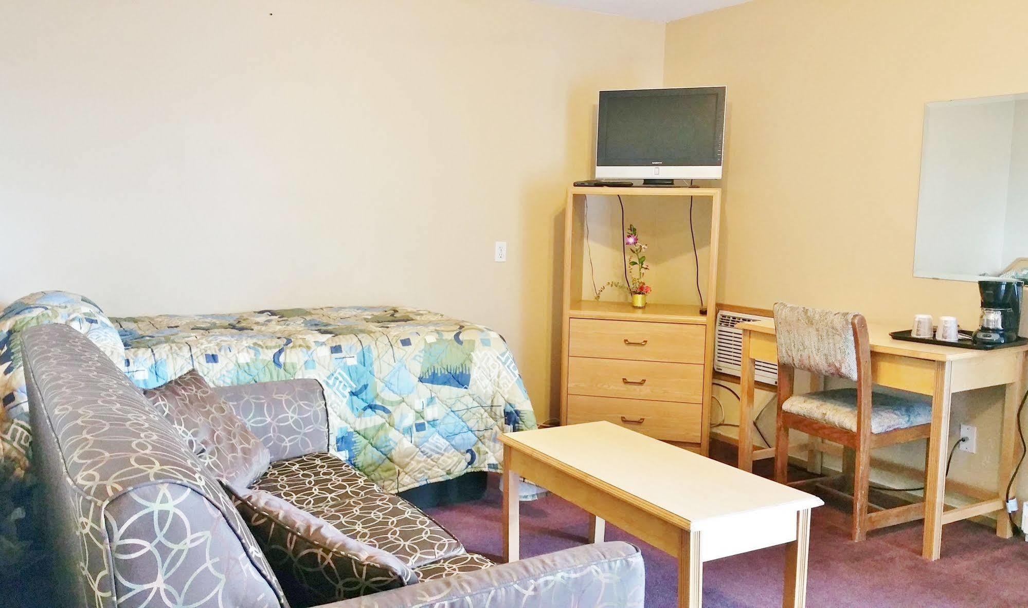 Alpine Motel Kamloops Dış mekan fotoğraf