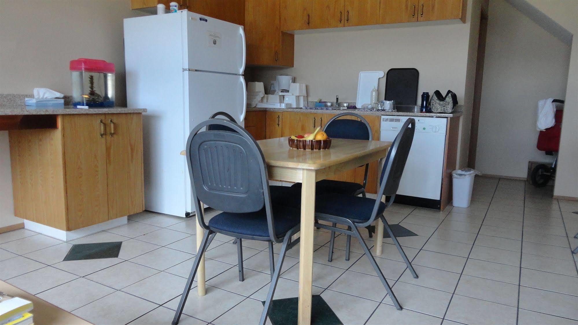 Alpine Motel Kamloops Dış mekan fotoğraf