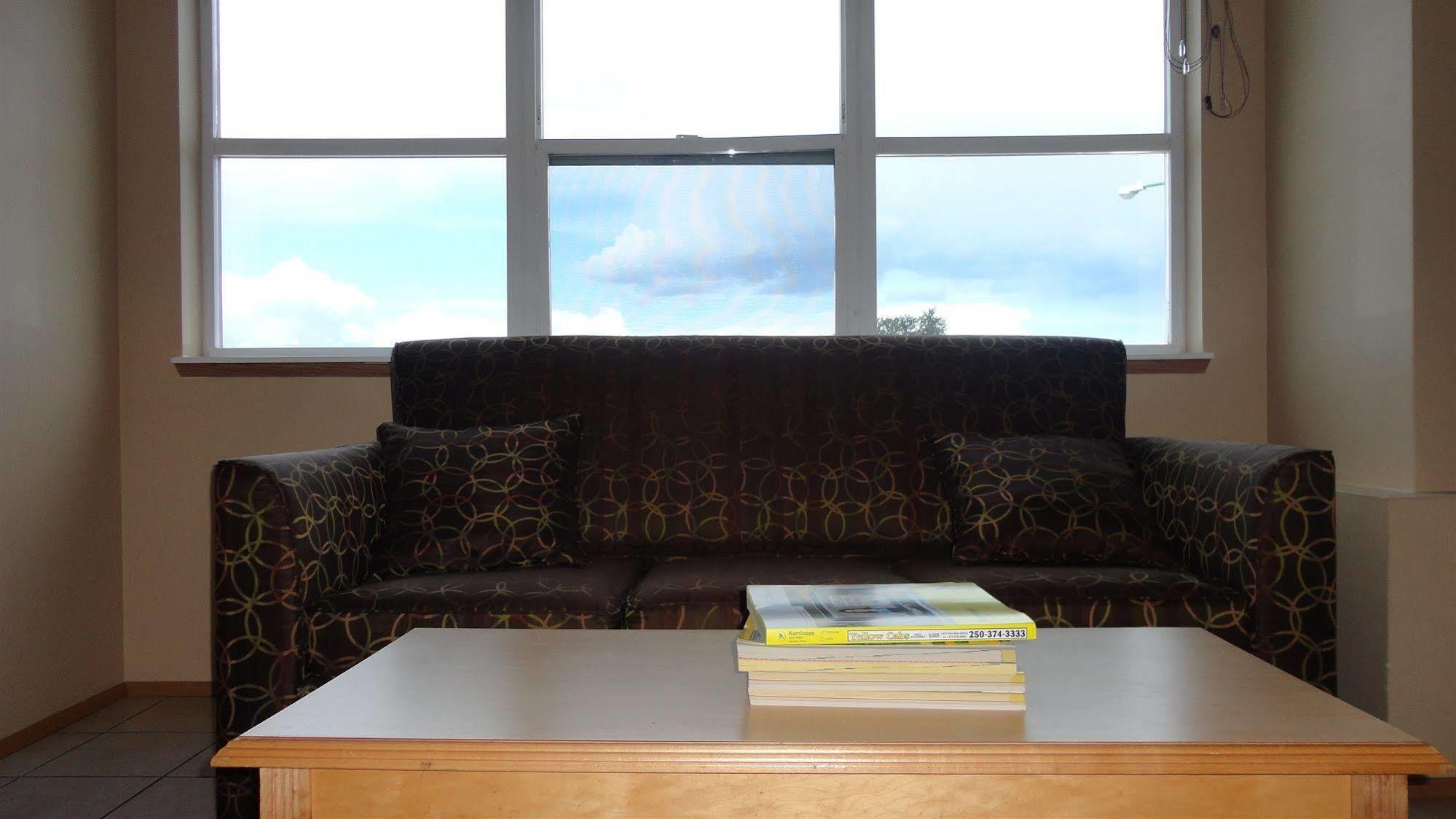 Alpine Motel Kamloops Dış mekan fotoğraf