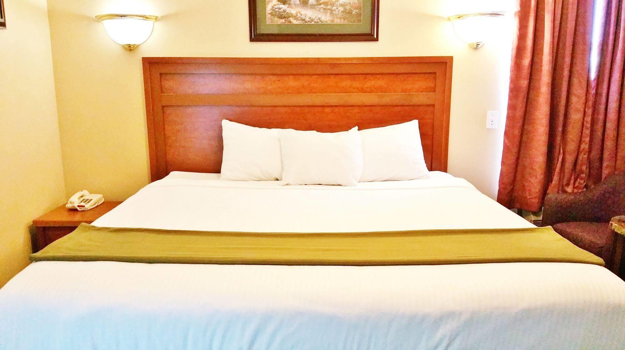 Alpine Motel Kamloops Dış mekan fotoğraf